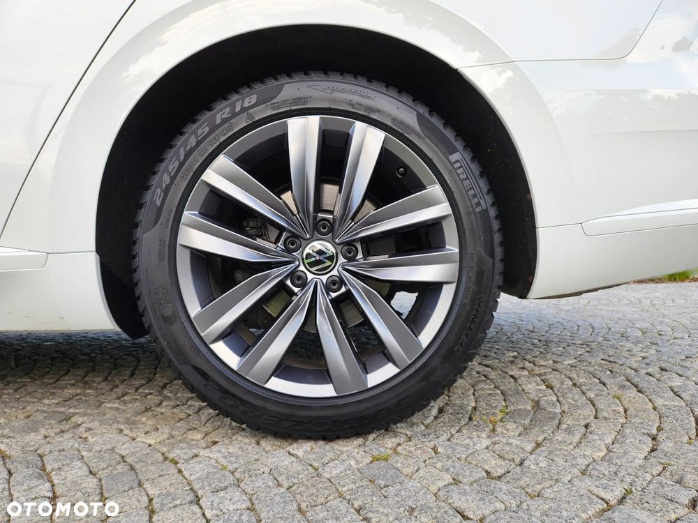 Volkswagen Arteon 2.0 TSI Essence DSG - 35