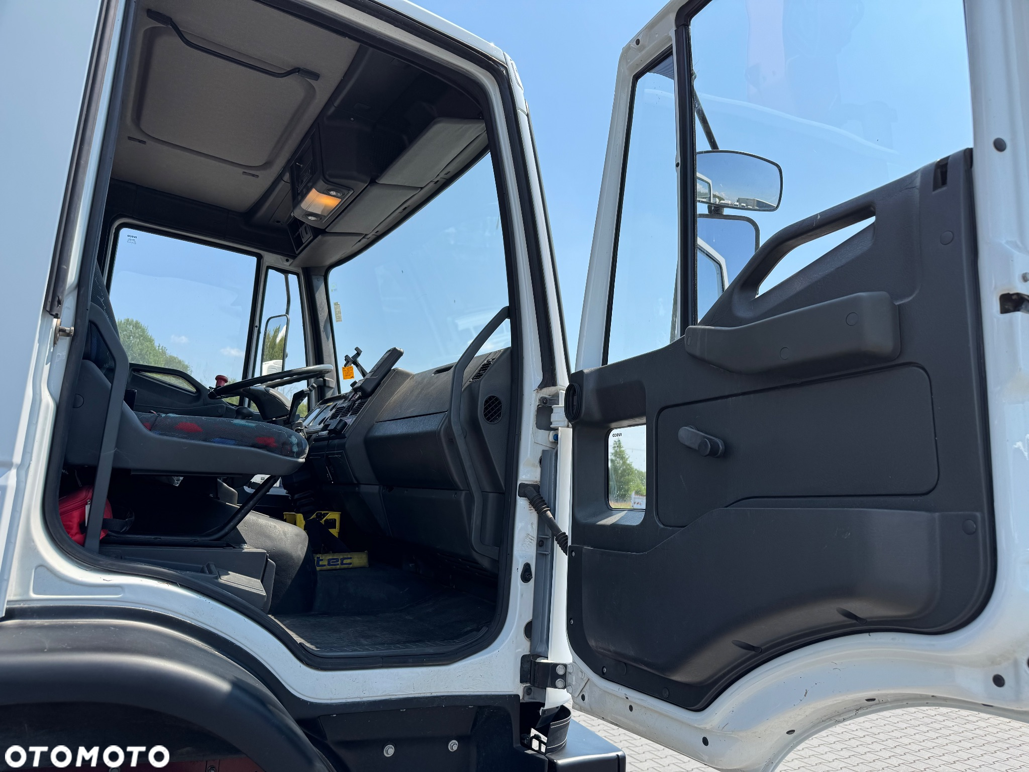 Iveco EuroCargo 135E23 4x4 mało używany/Dżwig /super stan - 23
