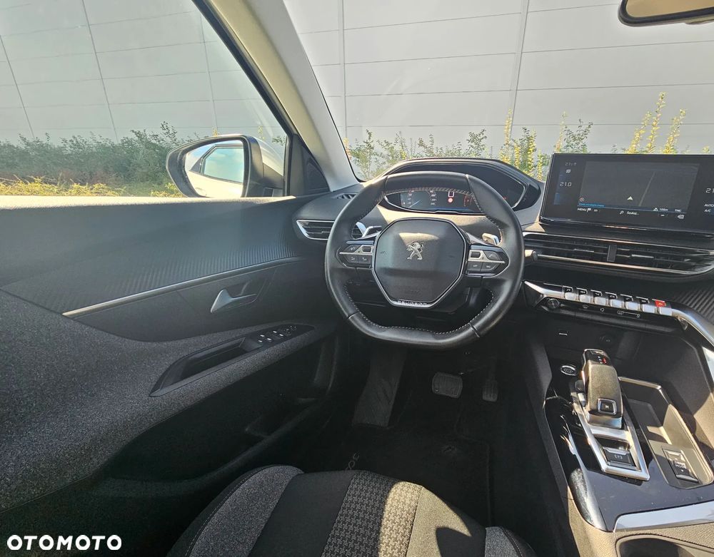 Peugeot 3008 1.2 PureTech Active Pack S&S EAT8 - 11