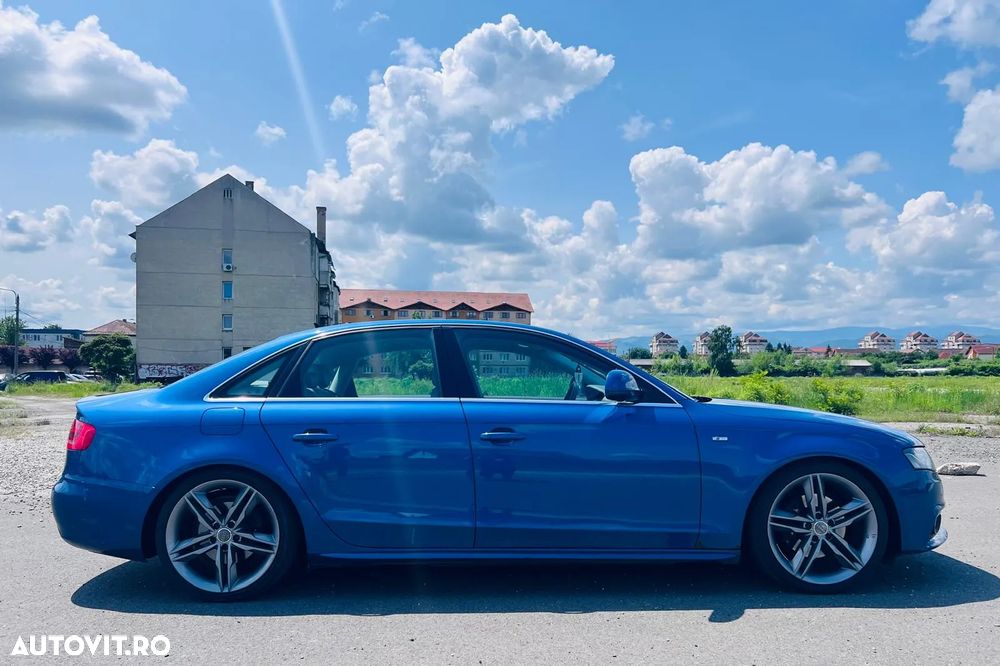 Audi A4 - 1