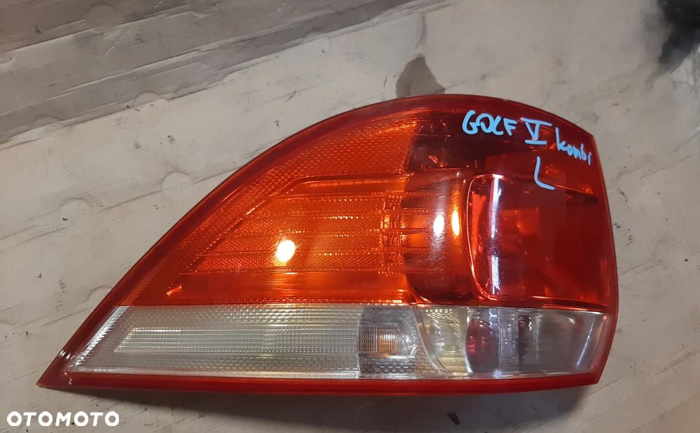 Lampa VW GOLF V kombi lewa