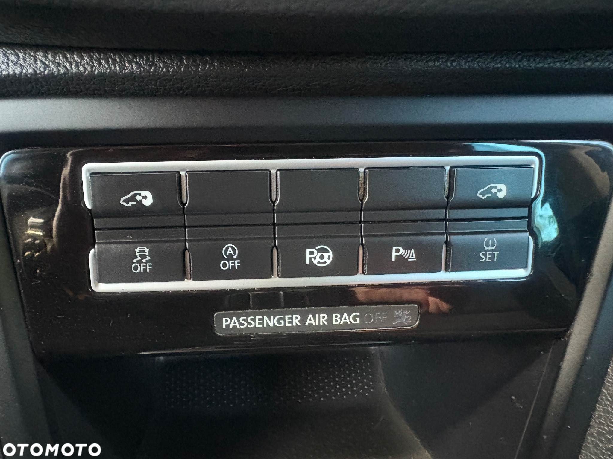 Volkswagen Sharan 2.0 TDI DSG (BlueMotion Technology) Comfortline - 35