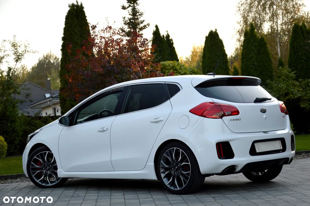 Kia Ceed 1.6 T-GDI GT-Challenge - 12