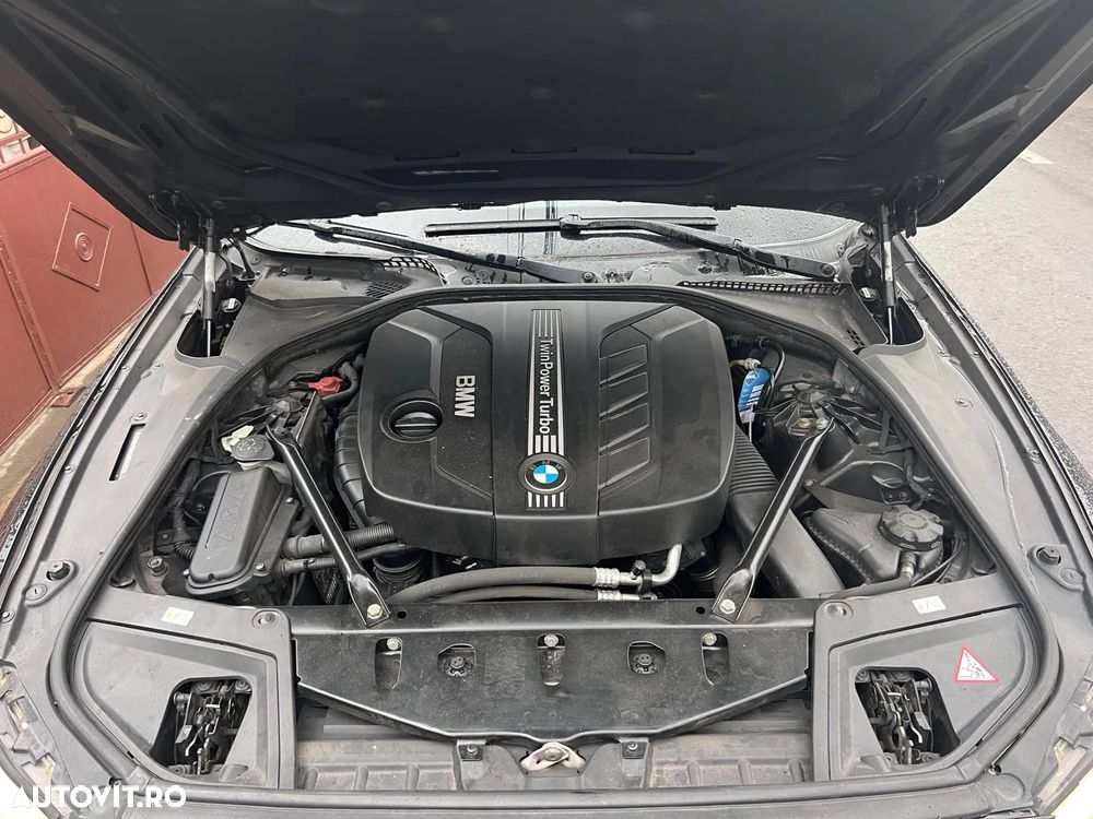 BMW Seria 5 525d Aut. Luxury Line - 5