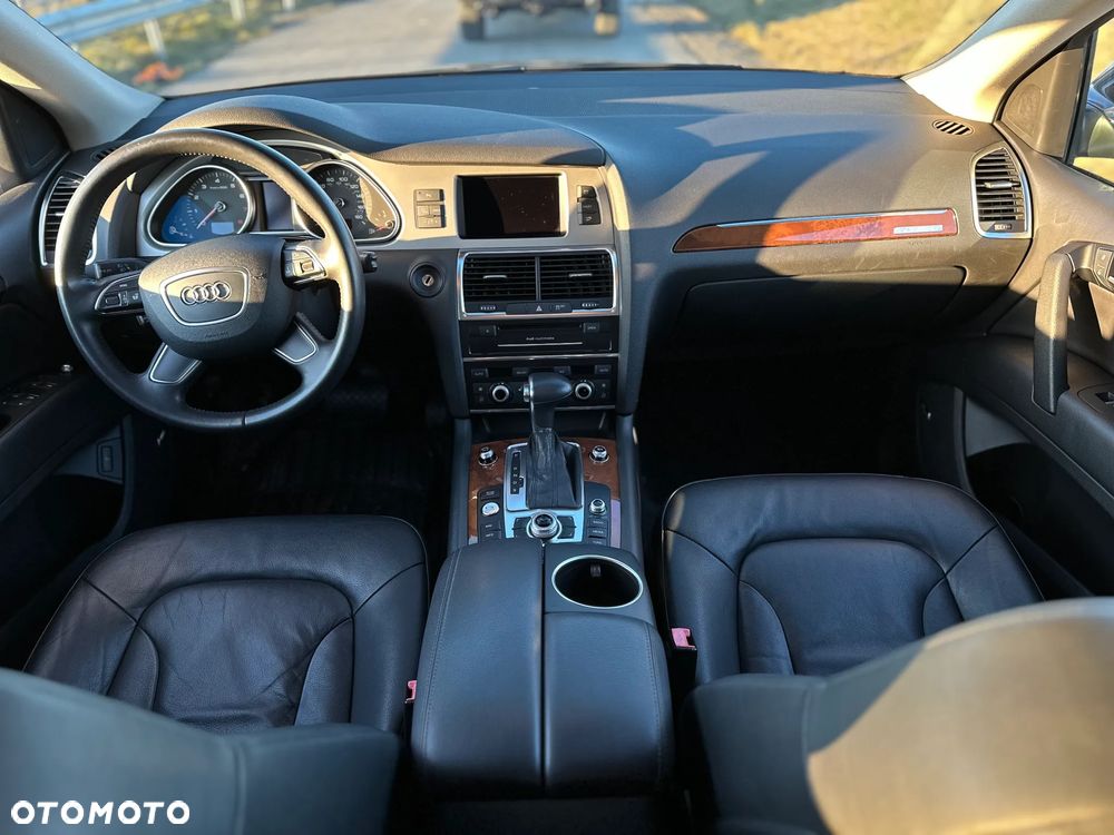 Audi Q7 - 7