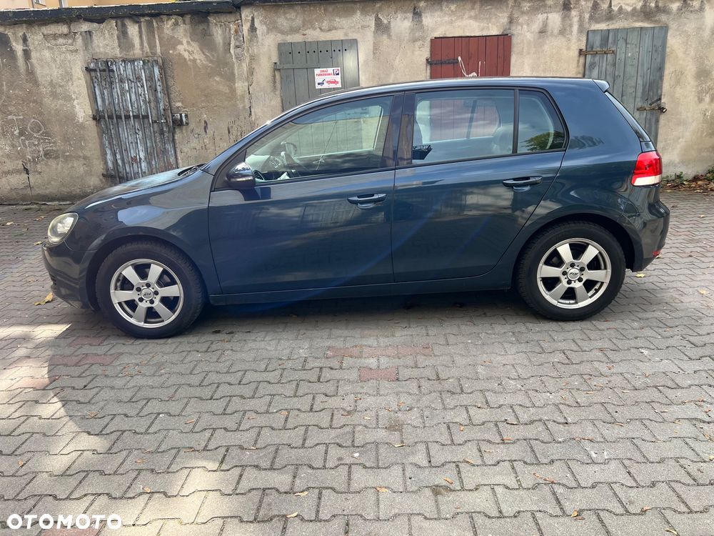 Volkswagen Golf - 8