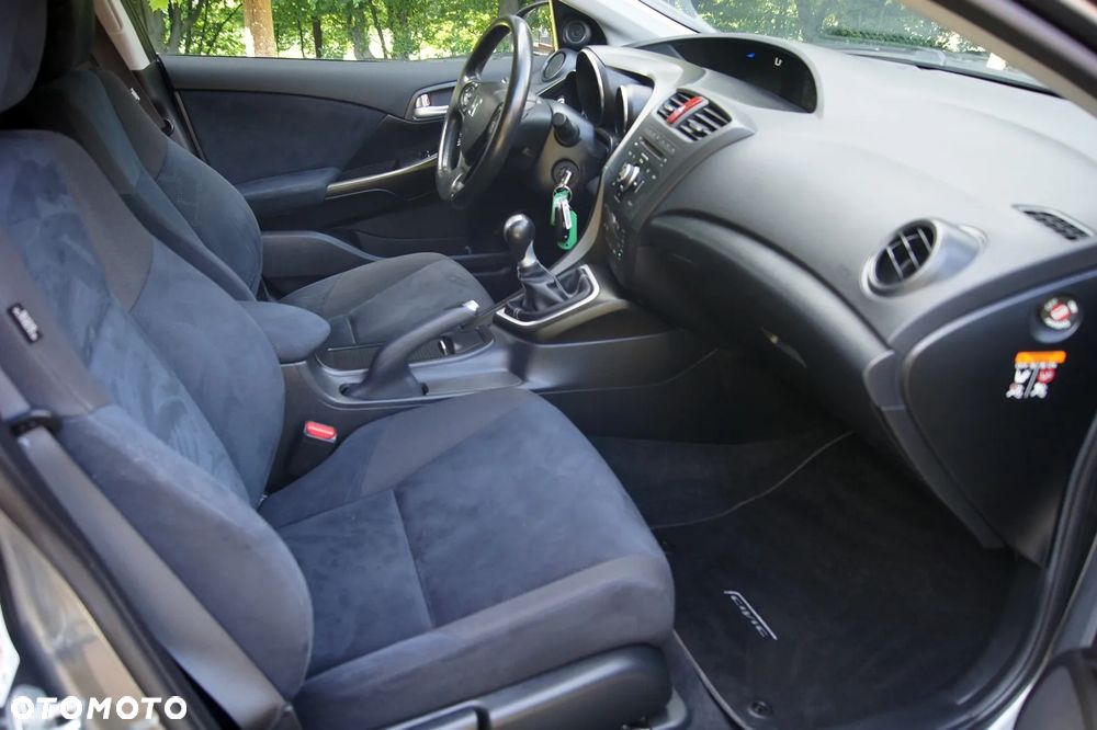 Honda Civic 1.4 Sport - 25
