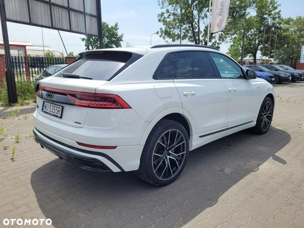 Audi Q8 - 6
