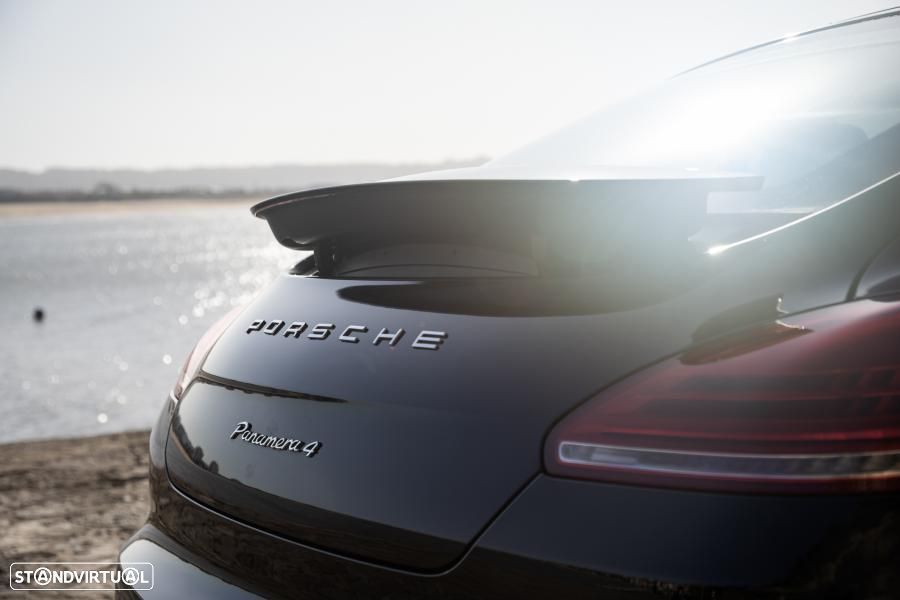 Porsche Panamera 4 Edition PDK - 15