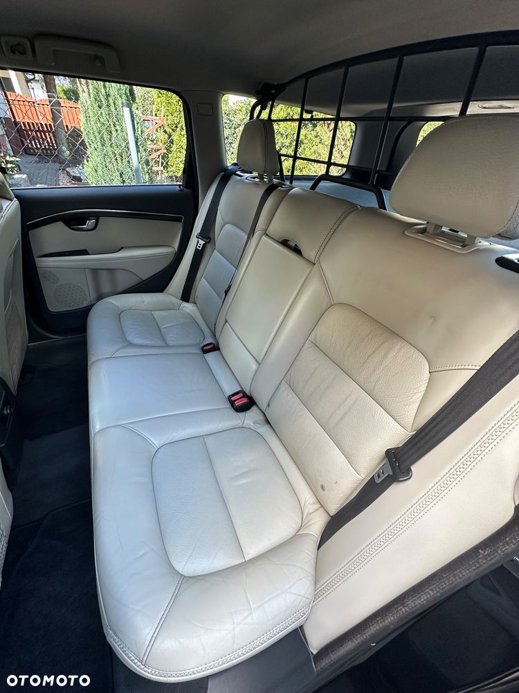 Volvo XC 70 - 15
