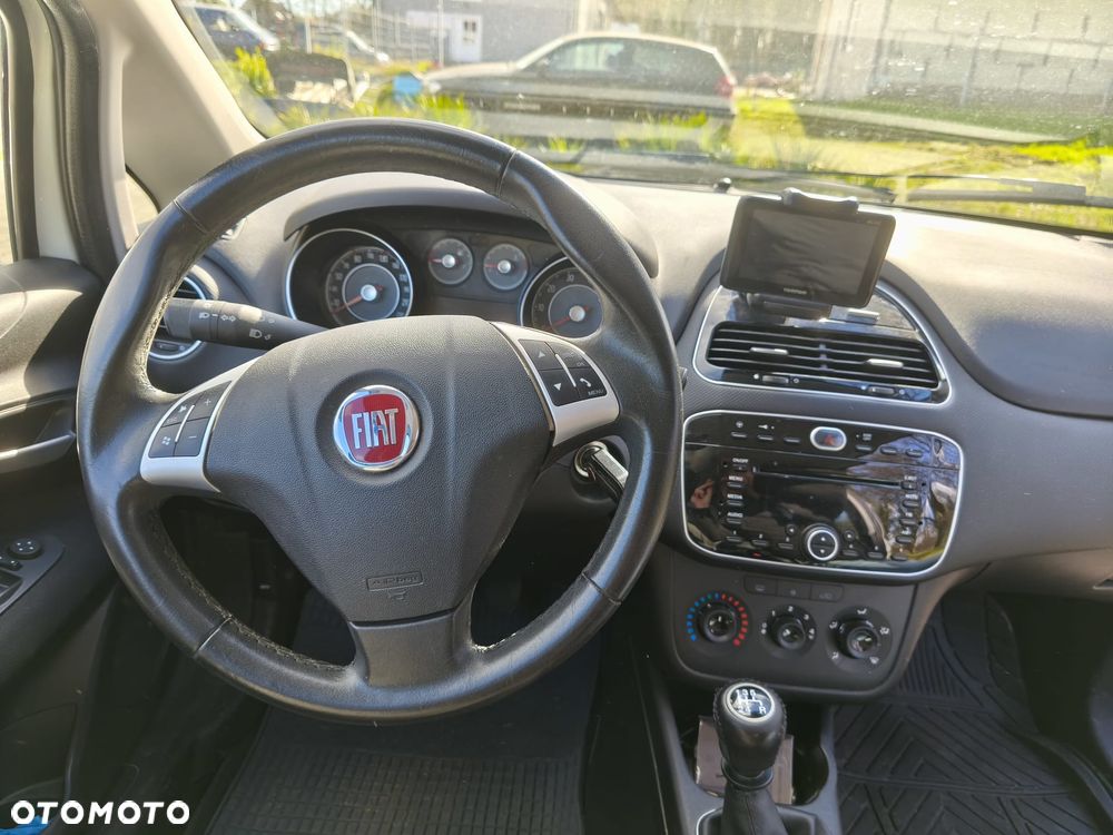 Fiat Punto 2012 1.2 Easy - 16