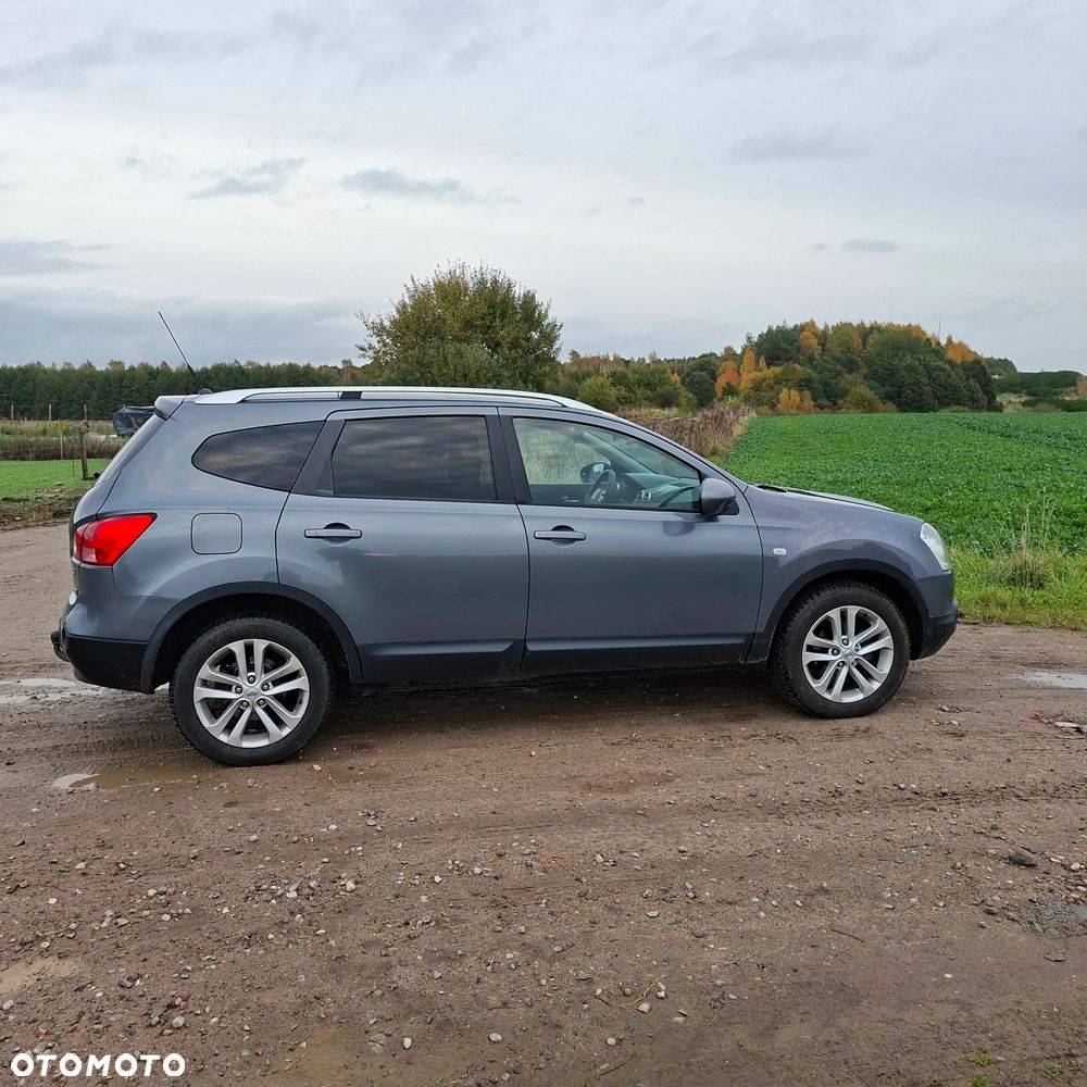 Nissan Qashqai+2 - 5