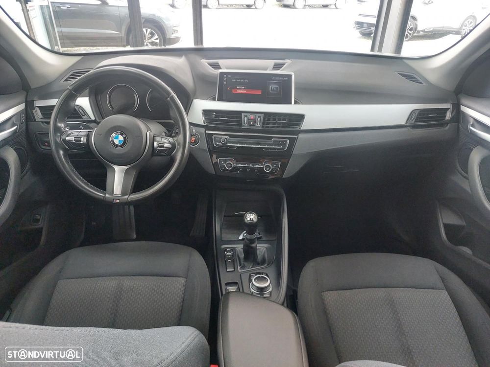 BMW X1 18 i sDrive Advantage - 11