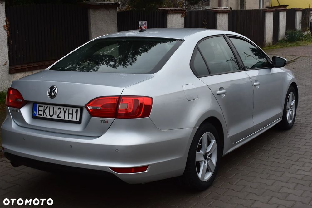 Volkswagen Jetta 1.6 TDI Comfortline CityLine - 19