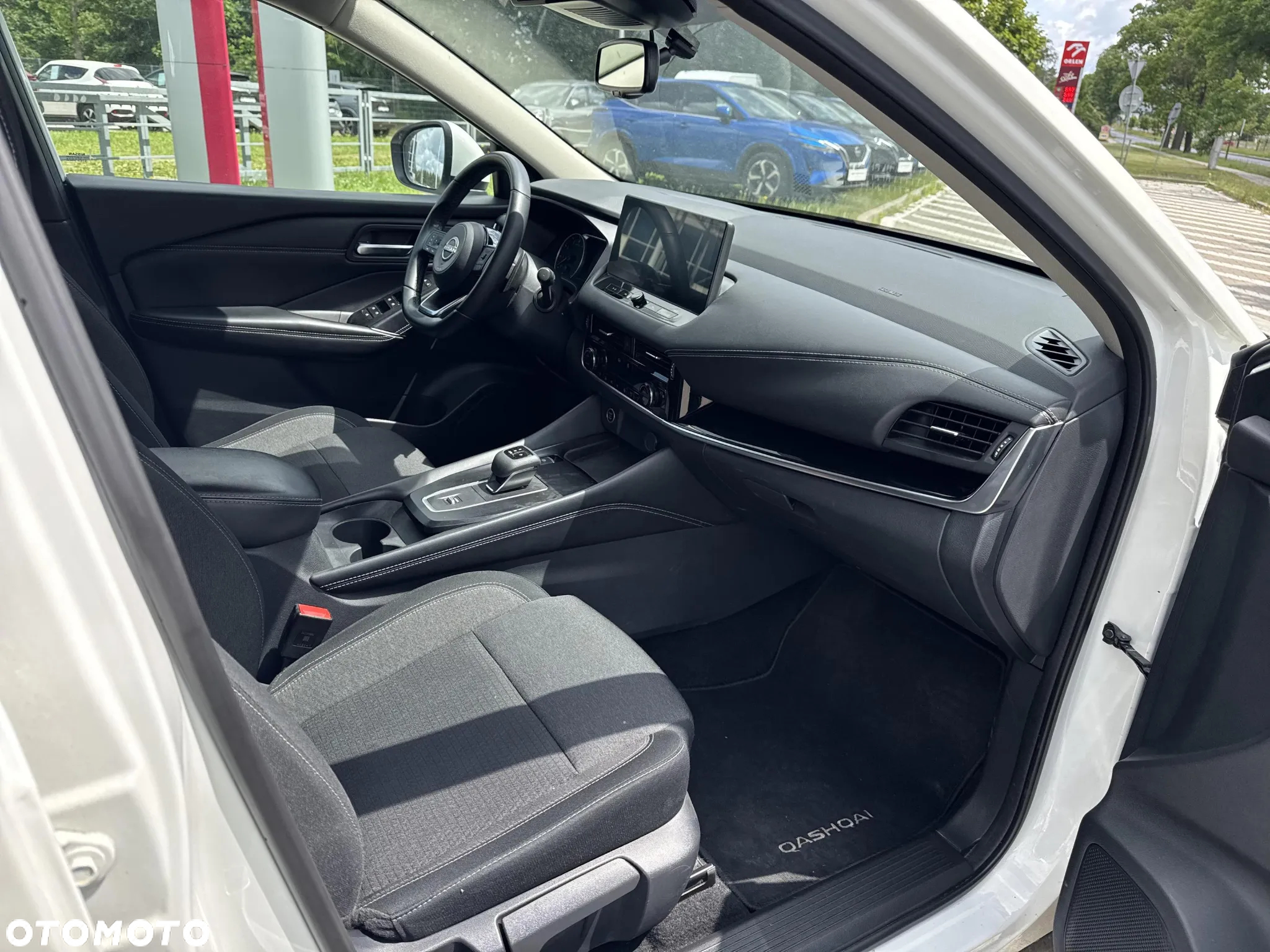 Nissan Qashqai 1.3 DIG-T mHEV N-Connecta Xtronic - 11