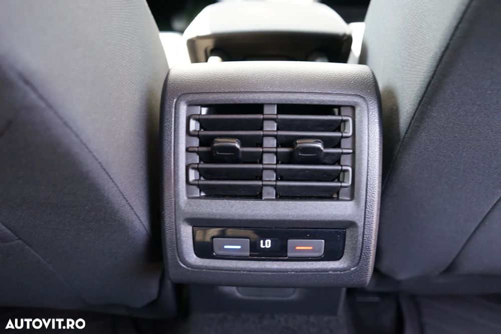 Volkswagen Golf Variant 2.0 TDI 115CP Style - 27