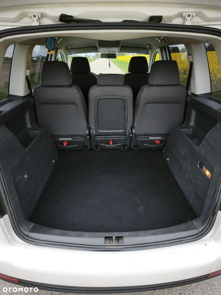 Volkswagen Touran 1.9 TDI Highline - 12