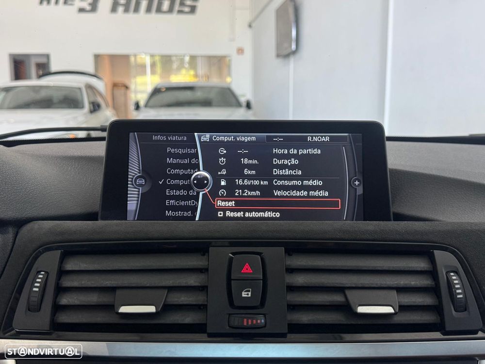 BMW 328 i Auto Pack M - 28