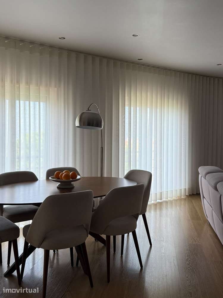 T3 Vista Mar, Piscina e Excelentes Áreas - Uma Casa com Conforto - Grande imagem: 2/19