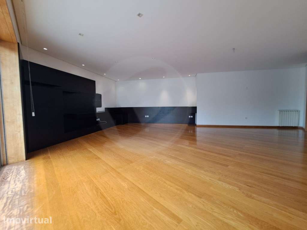 T2+1 para Arrendamento em Zona Nobre de Vila do Conde - Grande imagem: 3/42