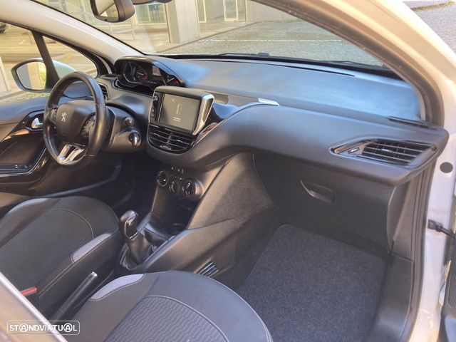 Peugeot 208 1.6 BlueHDi Style - 27