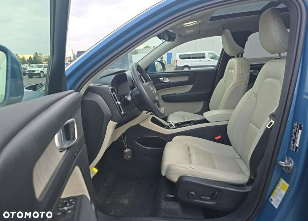 Volvo XC 40 - 7