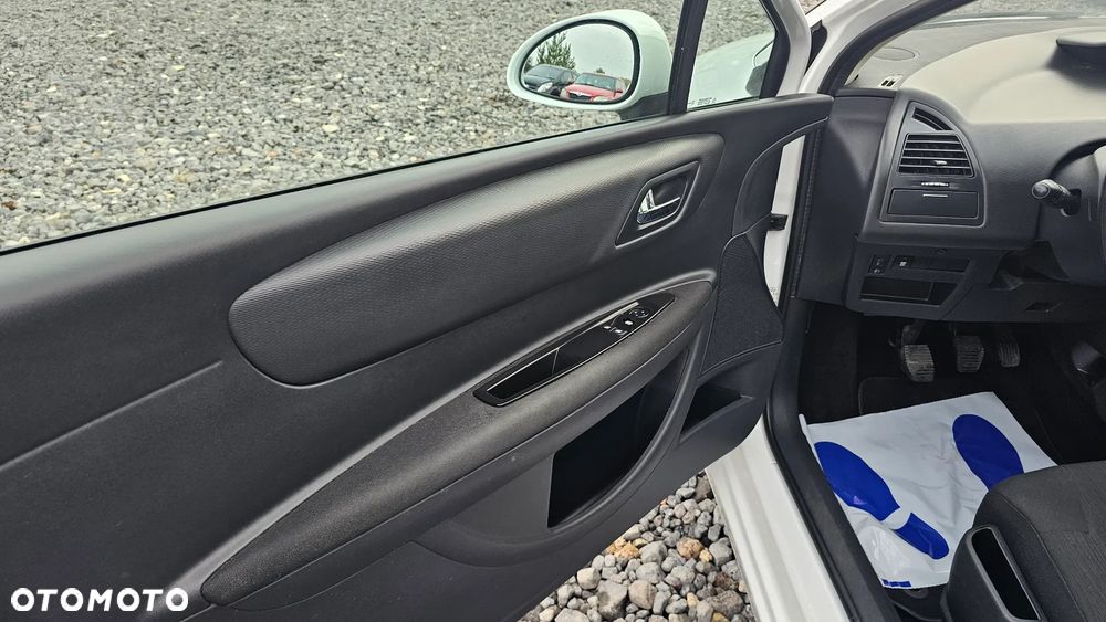 Citroën C4 1.6 16V Impress - 11