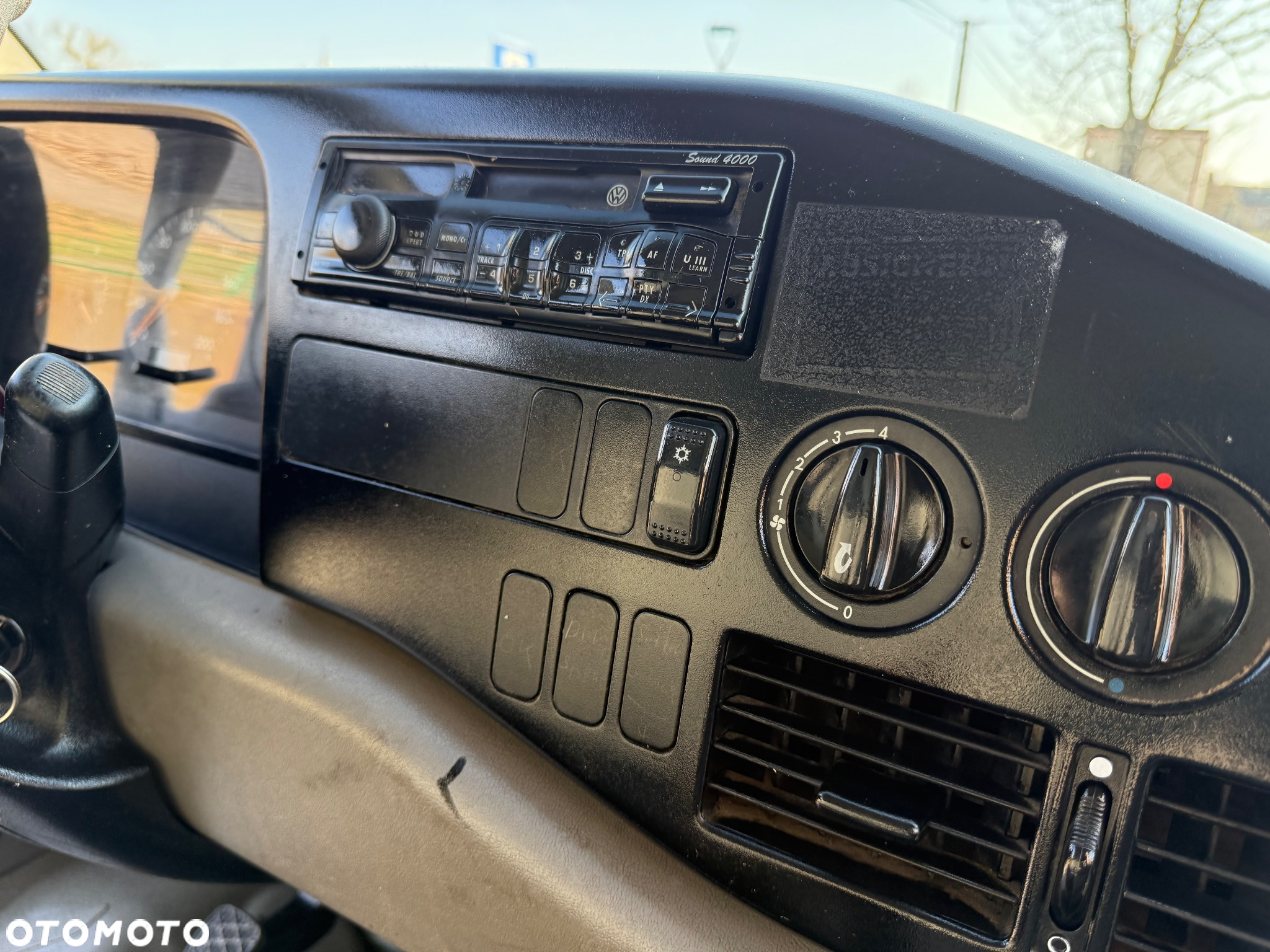 Volkswagen LT35 2,5TDI 109KM - 32