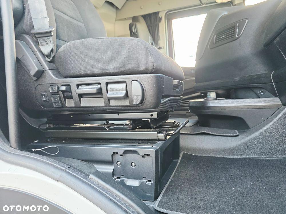 Iveco S-Way 480 - 12
