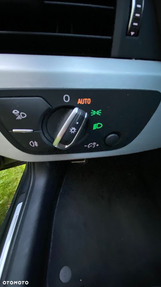 Audi A4 Avant 2.0 TDI Quattro S tronic - 22