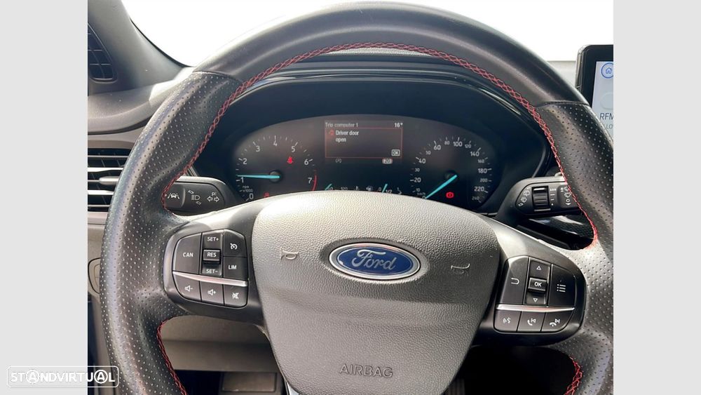 Ford Focus 1.0 EcoBoost MHEV ST-Line - 16