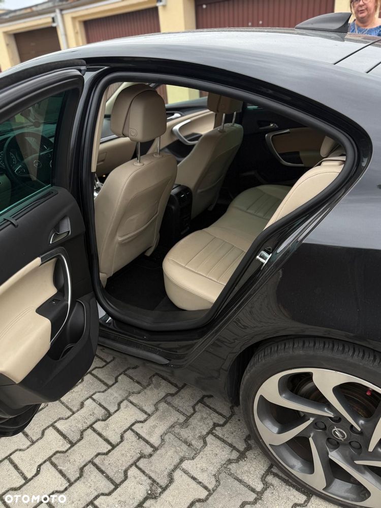 Opel Insignia 2.0 CDTI Cosmo - 3