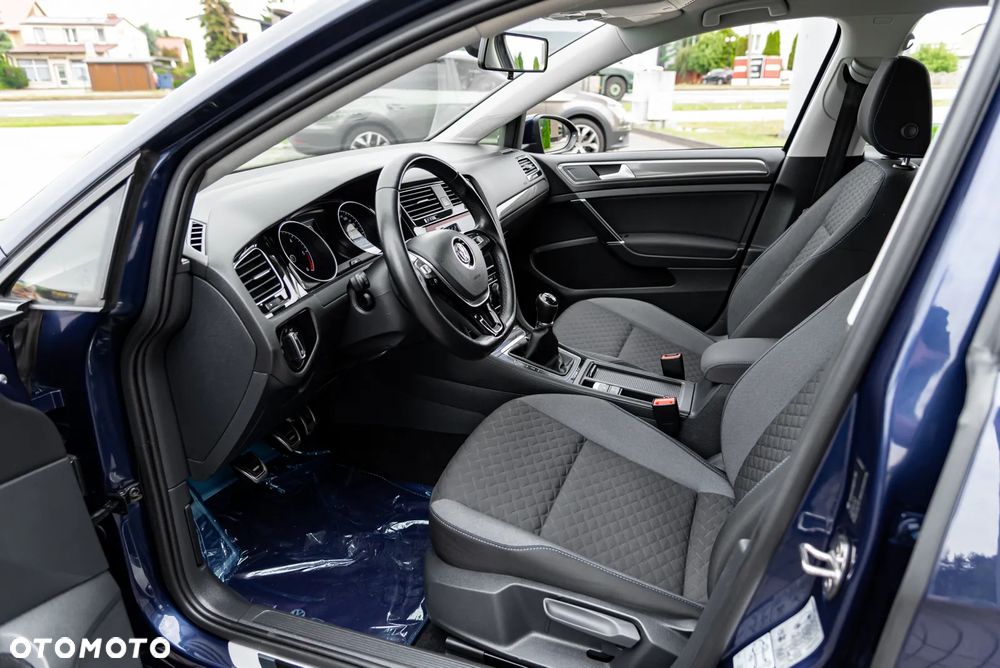 Volkswagen Golf 2.0 BlueTDI Highline - 16