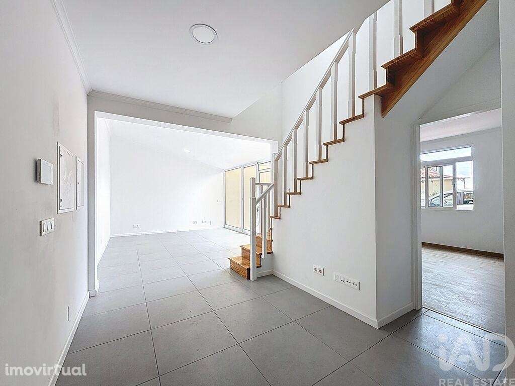Casa / Villa T3 em Funchal (Santa Luzia) de 95 m2 - Grande imagem: 3/19