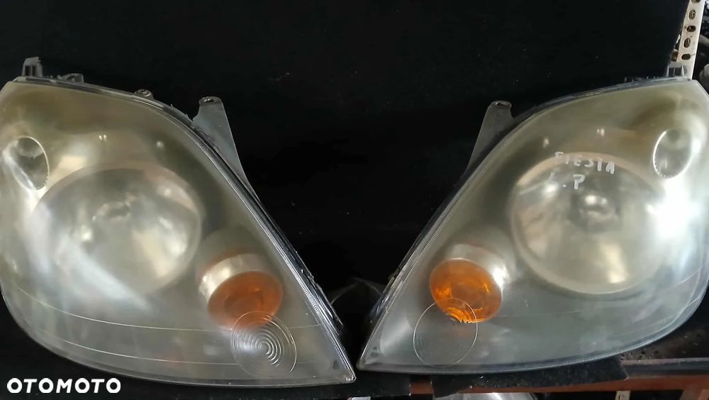 Ford Fiesta Mk6 Lift lampa przednia lewa, prawa - 1