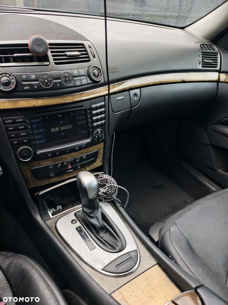 Mercedes-Benz Klasa E 280 CDI T Avantgarde - 2