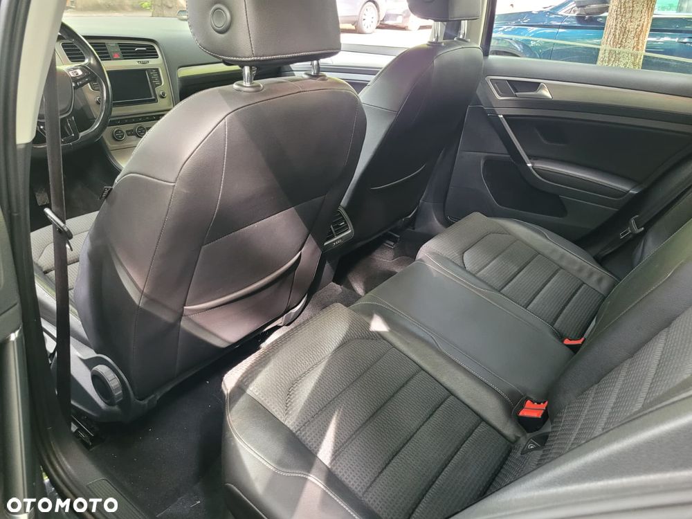 Volkswagen Golf 2.0 TDI SCR DSG Comfortline - 8