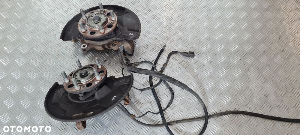 Ssangyong Actyon Sports II Zwrotnica Piasta Lewa Prawa Przód - 1