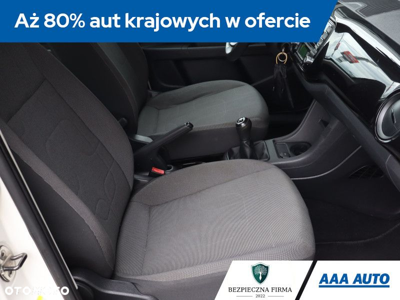 Volkswagen up! - 10