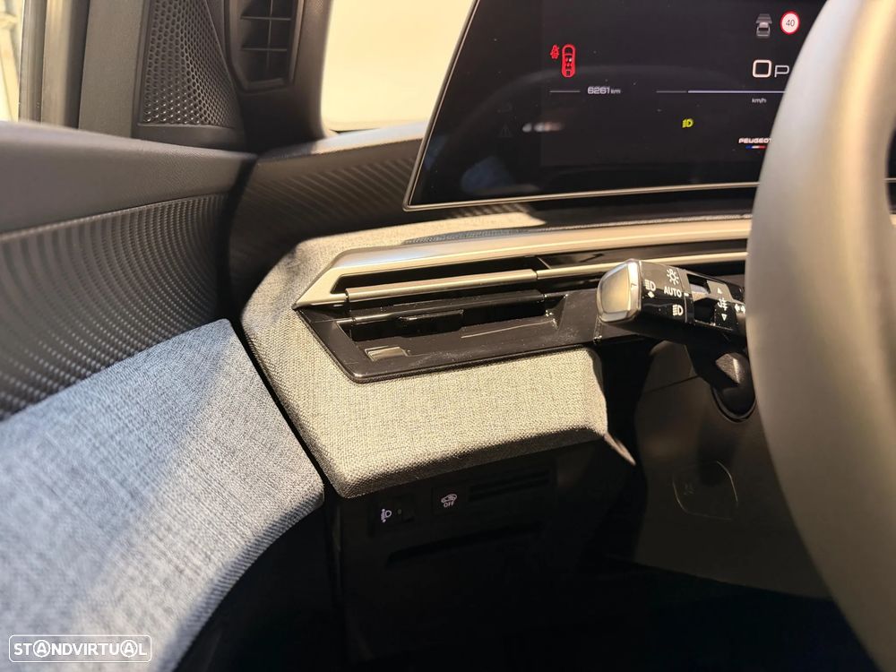 Peugeot 3008 1.2 Hybrid Allure Pack e-DCS6 - 18