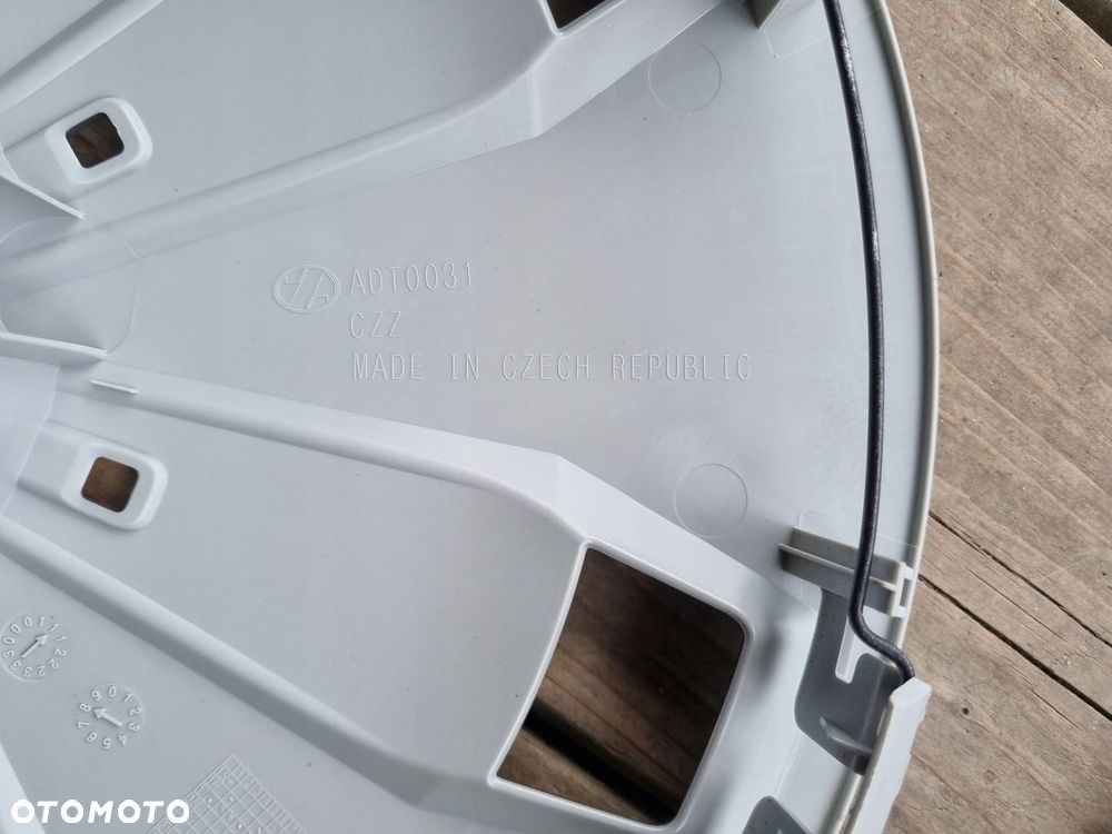 AUDI 81A601147 Q2,Q3,A3,A4, KOLPAKI 16 ORYGINAL 4szt. bdb stan - 9