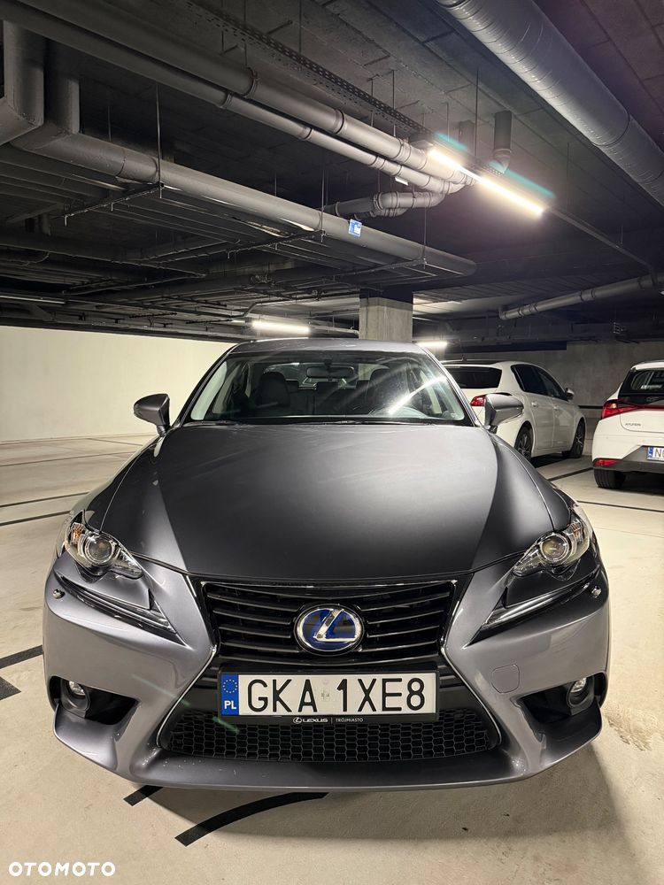 Lexus IS 300h Elite - 3