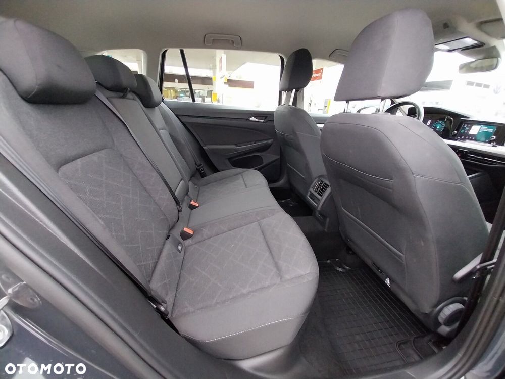 Volkswagen Golf - 6