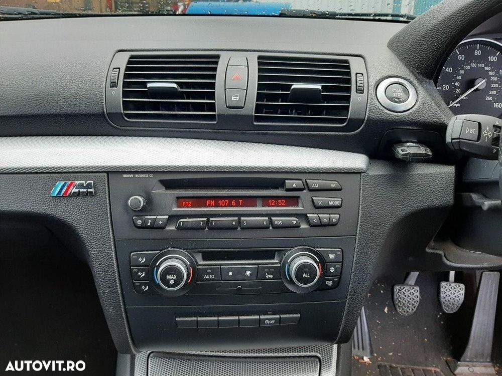 Aripa stanga fata BMW E87 2010 HATCHBACK 2.0 - 8