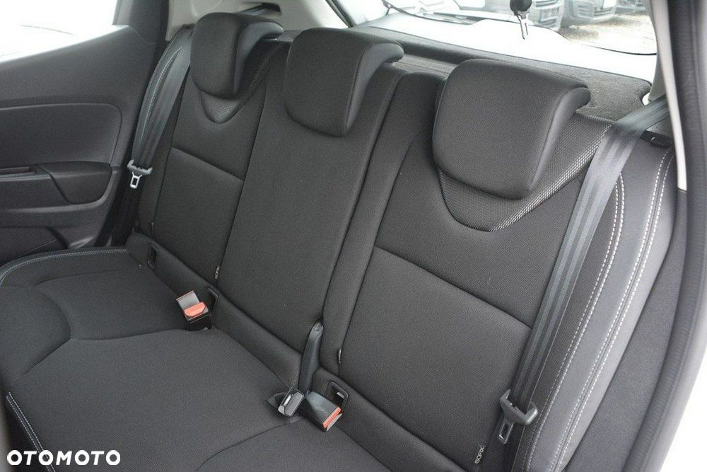 Renault Clio - 28