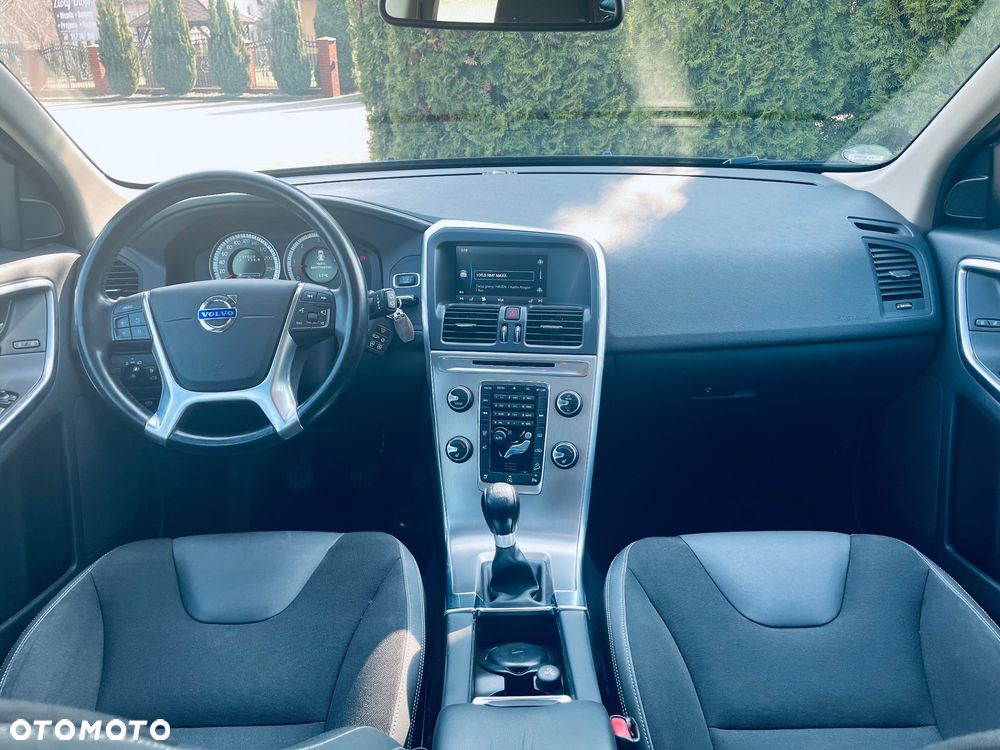 Volvo XC 60 D4 AWD Edition Pro - 18
