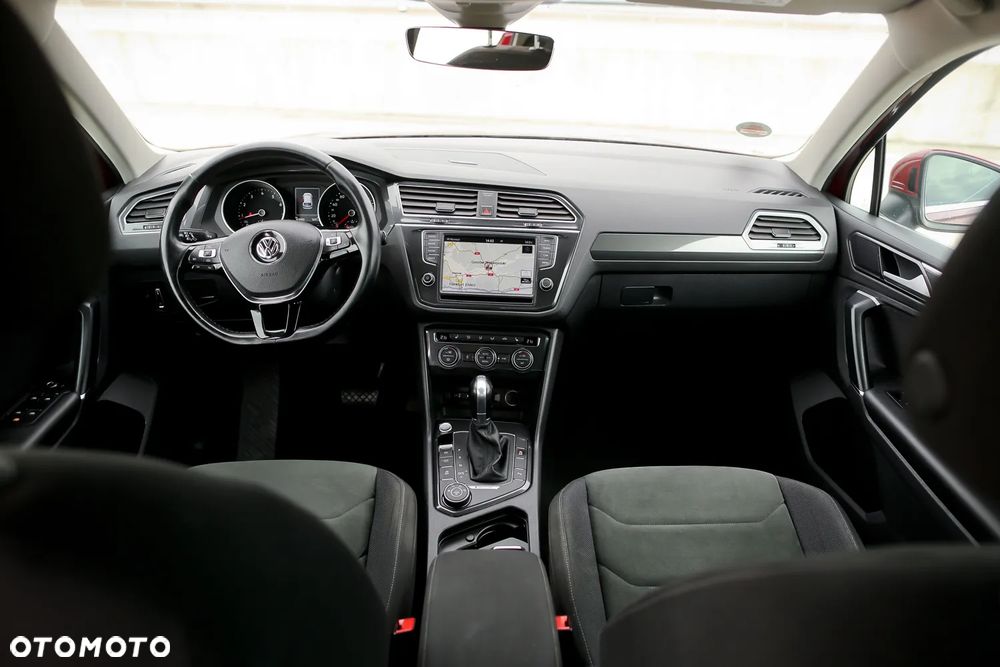 Volkswagen Tiguan - 24