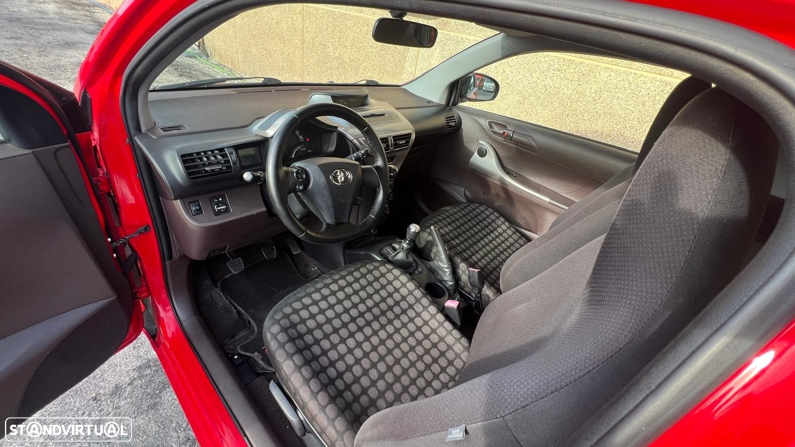 Toyota iQ 1.0 VVT-i 2 EP - 7