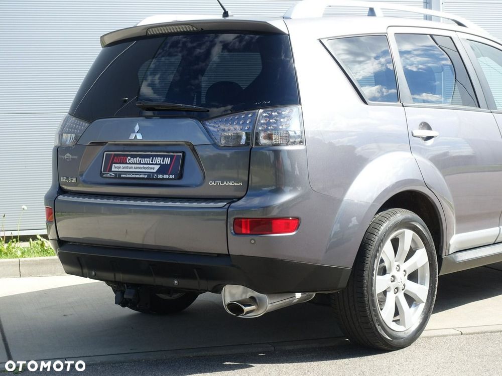 Mitsubishi Outlander 2.4 4WD Intense - 27