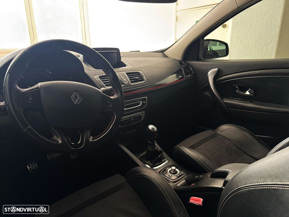 Renault Mégane Sport Tourer 1.5 dCi GT Line SS - 6